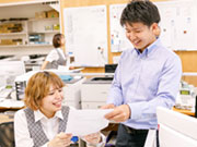営業と営業事務の組み合わせはフレキシブル。いつでも誰でも業務に対応できるようにしています。