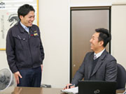 社員の意見を取り入れることにも積極的です。小さな事から大きな事まで何でもOK!最近はお菓子の社内販売をしてほしいという意見が通り、今期からスタートします(笑)若手も積極的に意見を出しています!