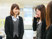 コロナの影響もなく業績は右肩上がりで前期は過去最高益。それまでは5年連続で増収・増益を達成。業態的にも皆さまの暮らしに関わる、大きな変動のない安定企業です。