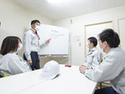 いろんな現場を経験した社員同士の情報共有は、すぐに他の現場で活かせる事があったり、いつも刺激的で有意義な時間です。