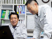 営業スタッフは20代から60代までと幅広く活躍中。営業も役割分担をすることで、仕事も覚えやすく、未経験・異業種関係なく活躍出来るチャンスがあります。