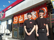 <全国会議>
1年に1度2月に会議があり、そこでは稚内〜北九州の店舗全てが集まって、来期の経営方針などを擦り合わせるので会社の向かっているイメージも分かるし、他の店舗の話を聞けて勉強になるんです。