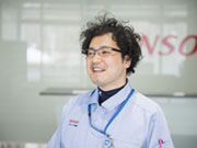 この会社の一番の魅力は良好な人間関係。些細な事まで相談に乗ってくれる上司、入社時から一緒に頑張ってきた同期、素直で若々しい後輩達。また職場懇談会もありそれが開放的で隔たりのない社風を生み出しています。
