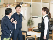 八潮運輸(株) 札幌支店