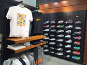NIKE SHOP サッポロファクトリー店(株)SDC ADVANCE
