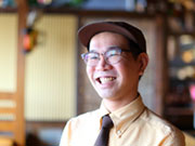 岩見沢店 副店長 由利 覚