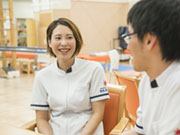 きたえるーむ札幌美園
機能訓練指導員/名古屋佳奈
●中・高は卓球部。ケガをした際に通った整骨院でスポーツリハビリに触れ、困っている人の力になれる柔道整復師の道を志す。専門学校で資格を取得後、きたえるーむに入社