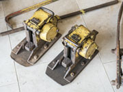 普段の生活では見ない、専門的な道具を使う事が多い仕事です。1つ1つ道具や仕事を覚えて、出来る事が増えた時・・・面白さを感じられると思います。