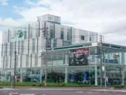 函館トヨペット本社です。勤務先の「ビーマックス石川店」は隣接しています。