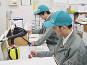 (株)ヤマカ山加運輸苫小牧センター
