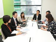 社員同士もフランクに意見を言い合える風通しのよい社風です。