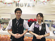 パチンコやスロットの知識は必要ありません。応募前の職場見学も受付中♪お気軽にお電話下さいね♪