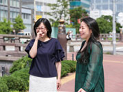 前職は時間がバラバラのシフト制で、残業があったりと夜遅くなることも多かったですが、今は毎日、固定時間のシフトでしかもほぼ定時に終わります。明るいうちに帰れるっていいですね! 時間の使い方も変わりました。
