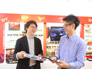 先輩は頼りになる人ばかり。新人の性格を踏まえて、優しくしたり、冗談を言ったり、ハッパをかけたりと、ストレスを感じないように上手に育ててくれます。違うお店のスタッフと飲みに行く人も多く、交流が持てる会社です。