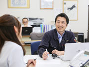 サービス推進課は3年前にスタートした新しい部署。お客様からの手応えも感じており順調に業務を拡大しており、3名体制を目指しての募集となります。