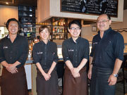 大通のラ・コパンのレストランメンバーです。社員も定着し、着々と料理の知識や経験もついてきたので、店長の石川が今回の定山渓新事業立ち上げへ異動します。