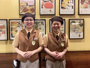 接客業・飲食店や営業の経験がなくてもOJT教育とスキルアップ研修で知識や技術を身につけることができるので安心してスタート出来る職場環境です。