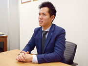 社員Y.C(25歳)
入社3カ月の新人。前職の飲食店での給与や休みに不安を感じ転職。「夢は30代でマイホームを持つこと。できれば妥協一切無しのこだわり注文住宅を建てたいです。その前にパートナーを見つけないと(笑)」