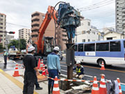 日本地工(株)