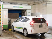 洗車機も完備しています。車輌のお手入れなどの負担も本当に少ないですよ。乗務後の作業が少ないので、終わった後サッと帰ってプライベートな時間も充実できます!