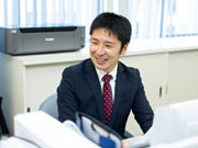 最後の転職にしたい。腰を据えて長く働きたい。その夢を叶えませんか。
社員が笑顔で働ける環境が”タカラ”にはあります。