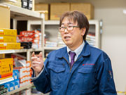 業務課 課長 富田英昭(46歳)