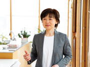 総務経理 吉田あや子(57歳)