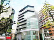 事務所は東京ですが、職場は全国。北海道であれば自分の地元では良い求人は見つからない…でも地元を離れたくない方にも最適です。今も札幌のみならず道東方面など広いエリアで働いています。
