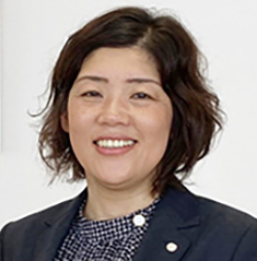 地域に根差し、女性が活躍する職場を目指して。「釧路トヨタ自動車株式会社クレイン鳥取大通店」の村井さん
